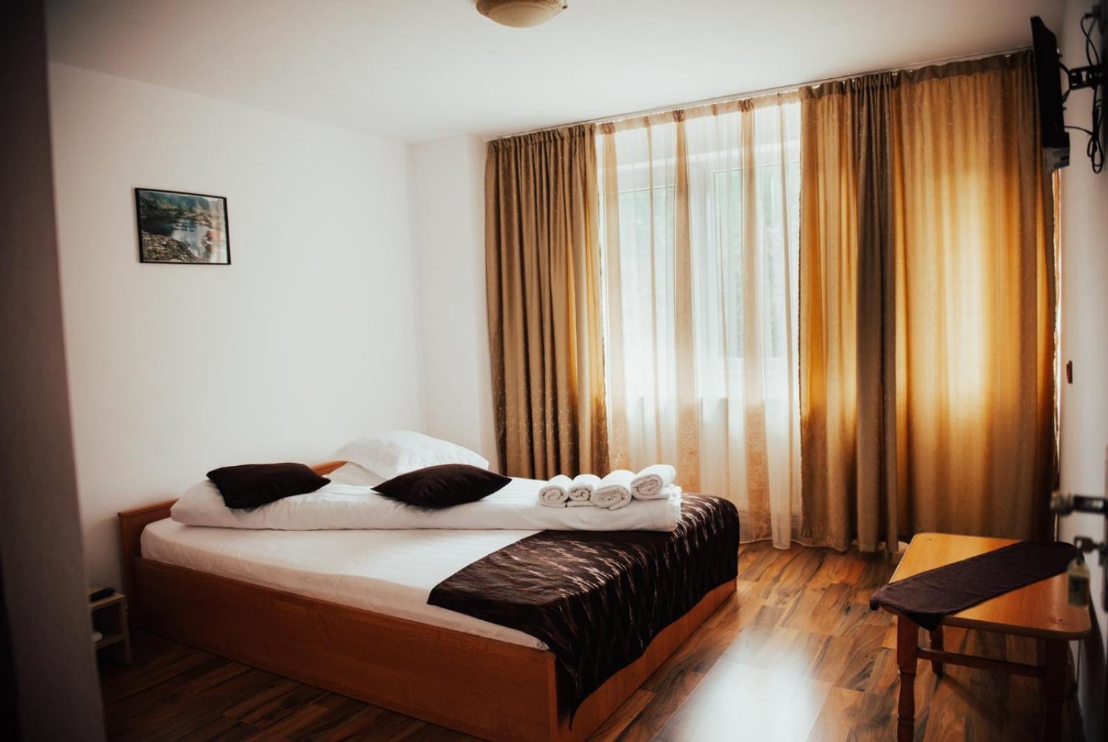 Hotel Popasul Drumetului Transfagarasan Curtea de Argeş Habitación foto